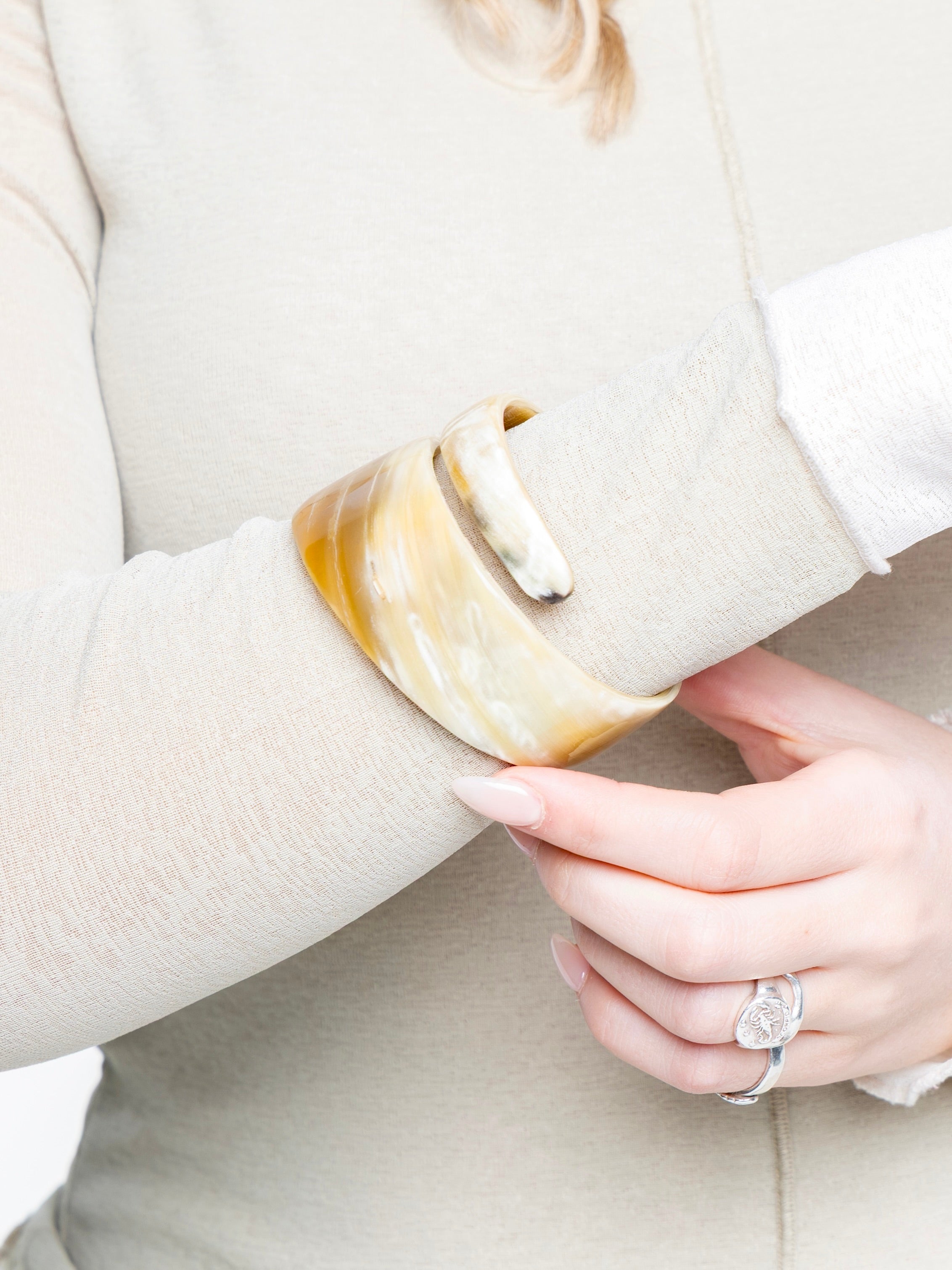 Natural Marble Design Wrap-Around Bangle