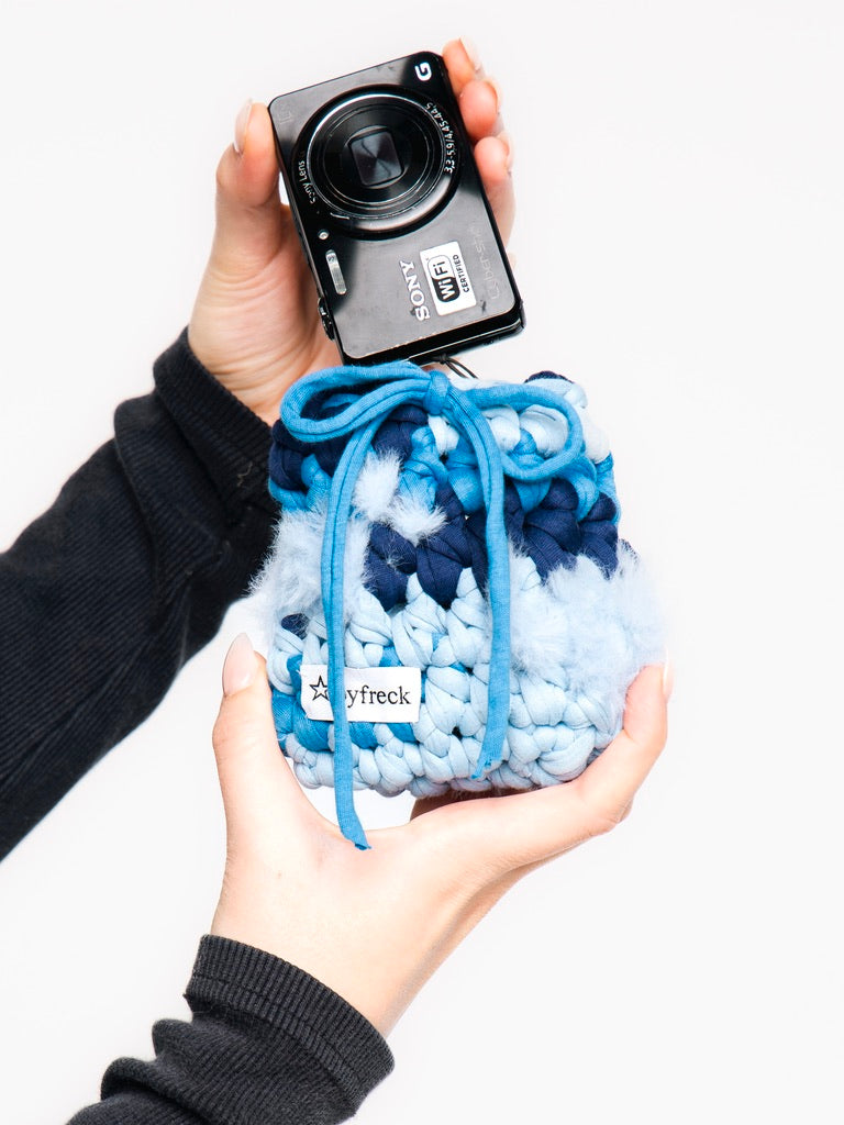Picture Pouch (Blue)