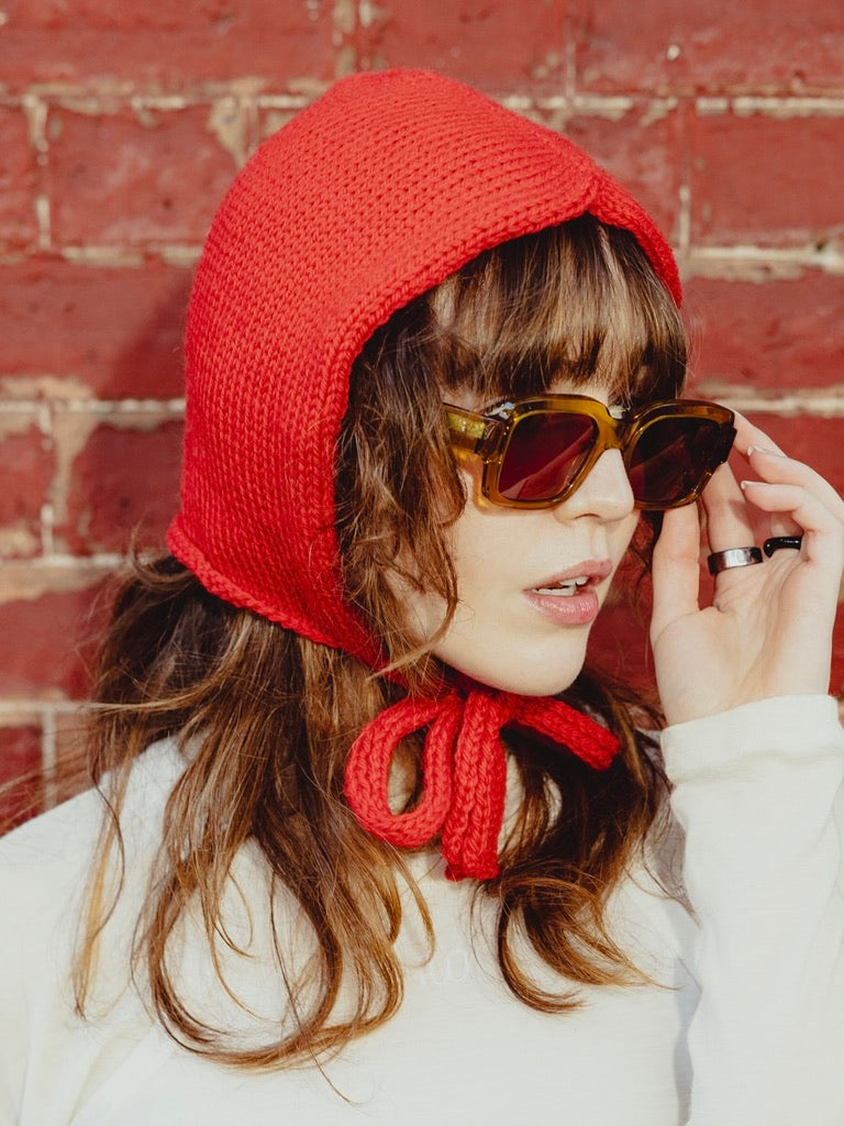 Knitted Bonnet in Red